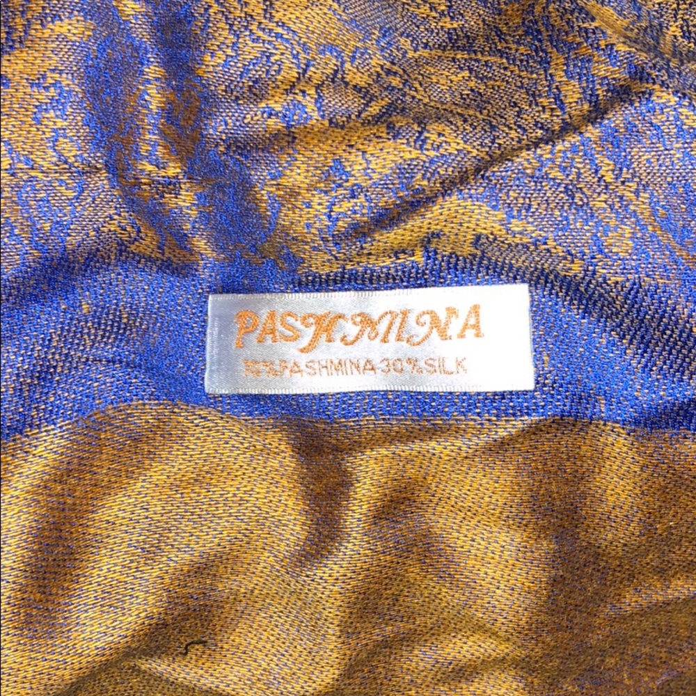 Scarf - Picture 3 of 3
